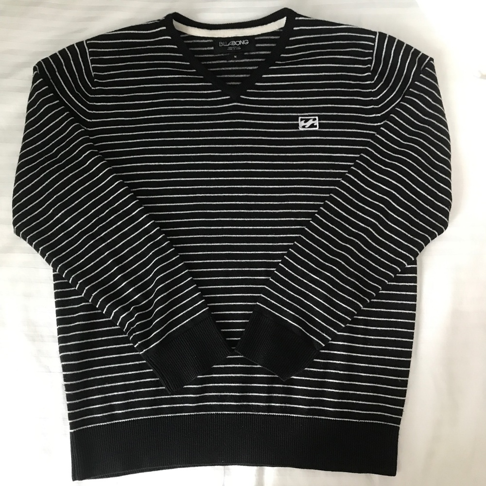 Billabong - Black & White Stripped Sweater